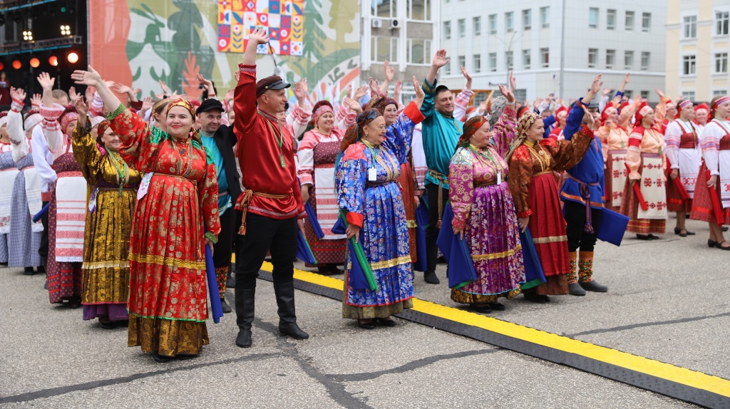 «Вӧрса йӧзлы» — «Шондібан», ярманга, сьылан, ворсӧм…