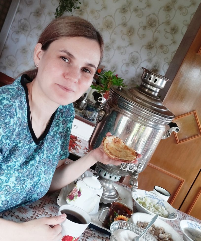 Ыджыд бать да мам керкаысь – лабич, самӧвар, рӧмпӧштан…